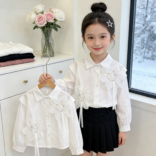 Mädchen Bluse mit floralen Applikationen und eleganten Rüschendetails Drune