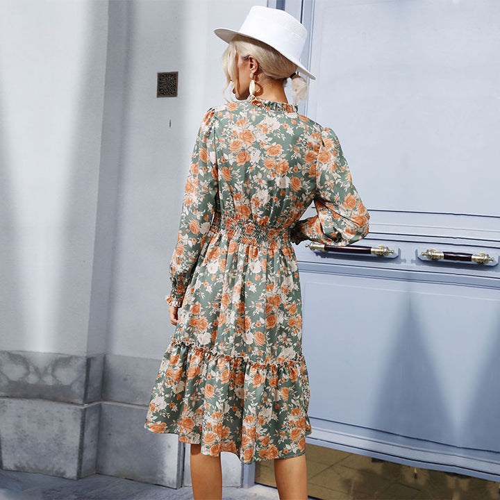 Damen Midikleid mit floralem Print, geschlitzter Knopfleiste, smockierter Taille und Volantstufe Drune