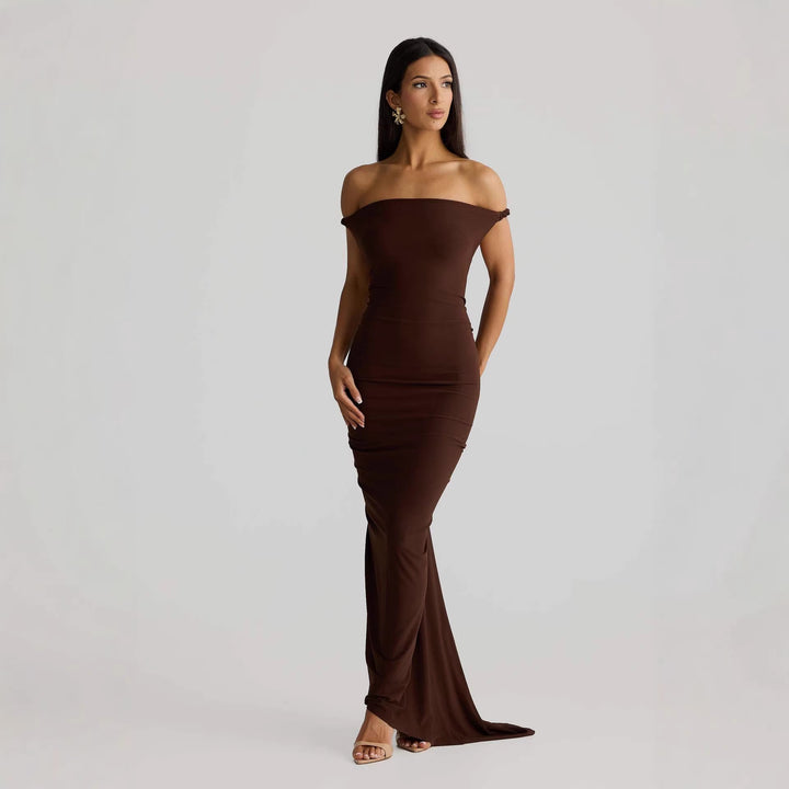 Damen Elegant geschnittenes Abendkleid mit schulterfreiem Design und raffinierten Drapierungen Drune
