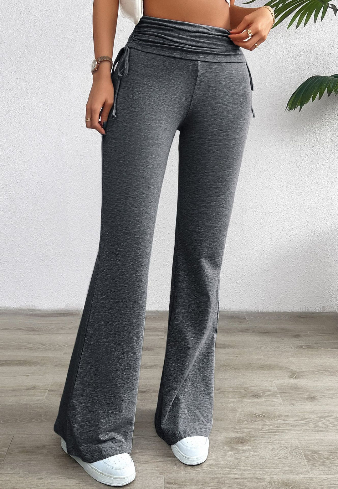 Damen nan weiche Palazzo-Loungehose mit Umschlagbund, seitlichen Kordelzügen und ausgestelltem Bein Drune