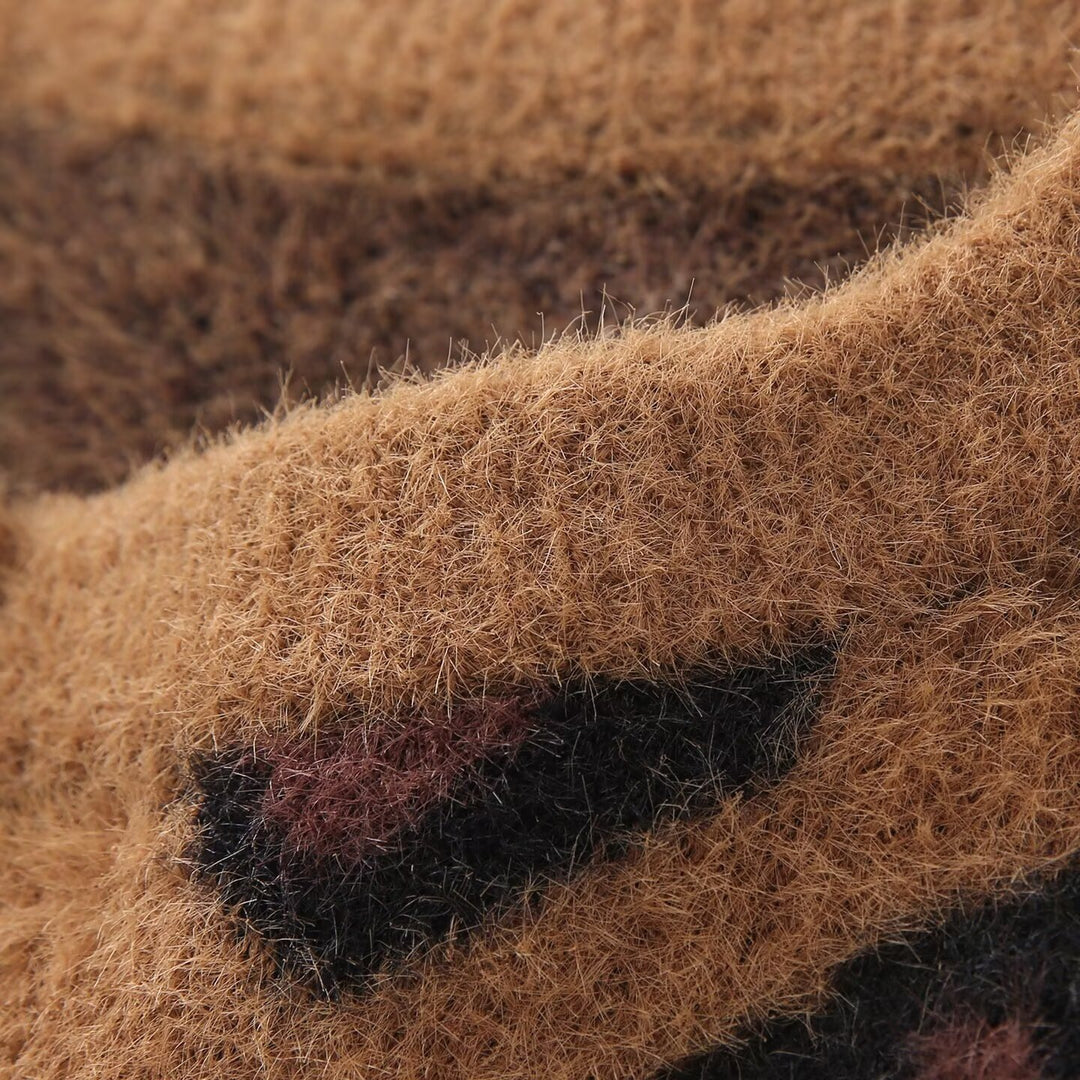 Damen Flauschige Strickjacke im Leo‑Print mit Rundhalsausschnitt und Knopfleiste Drune