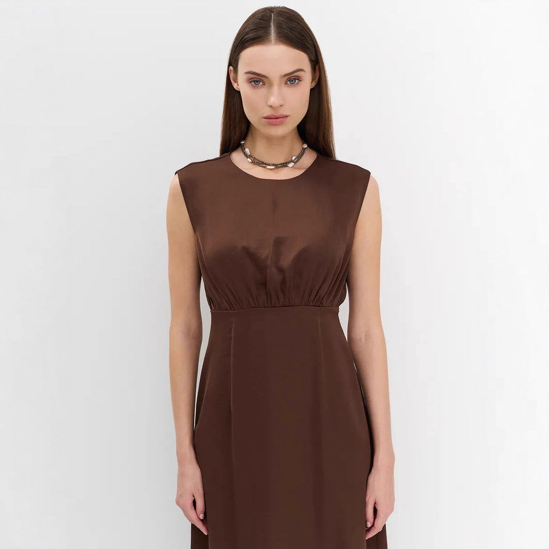 Damen Maxikleid mit elegantem Schnitt und raffinierter Taillierung Drune