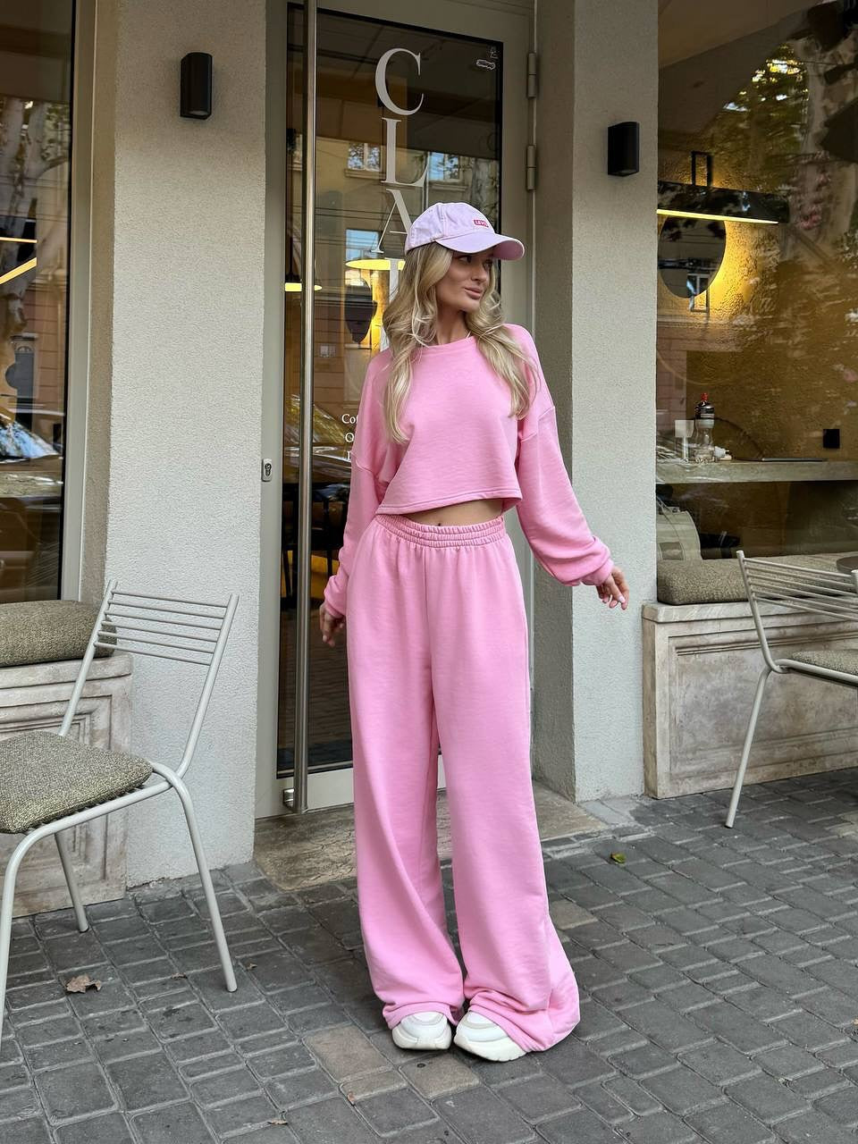 Damen Relaxed-Zweiteiler mit cropped Rundhals-Sweatshirt und extraweiter High-Waist Palazzo-Jogginghose Drune