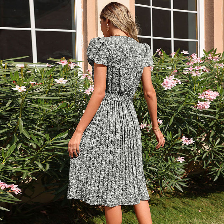 Damen Wickelkleid mit voluminösen Rüschendetails und elegantem Bindegürtel Drune