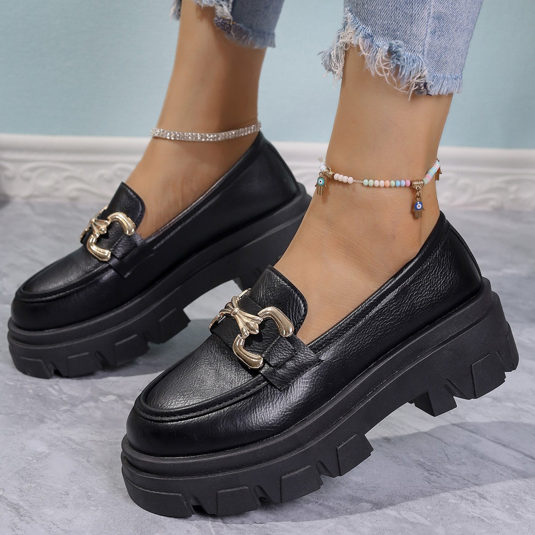 Damen nan Chunky Loafer mit profilierter Plateau‑Laufsohle und goldfarbener Zierspange Drune