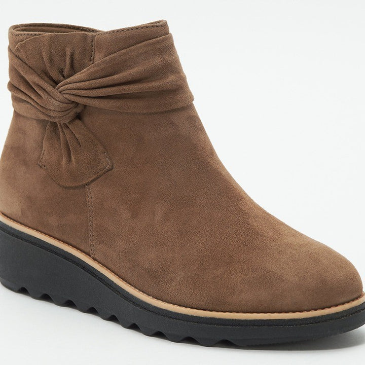 Damen Wedge-Stiefeletten mit geschmackvollem Falten-Design und rutschfester Sohle Drune