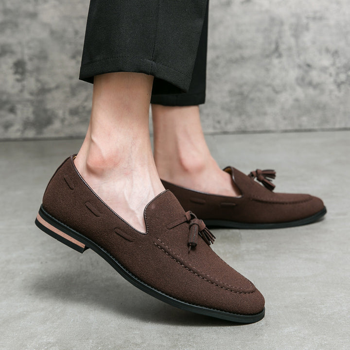 Herren Quasten-Slipper aus Veloursleder mit handgenähter Moccasinnaht und gepolstertem Lederfußbett Drune