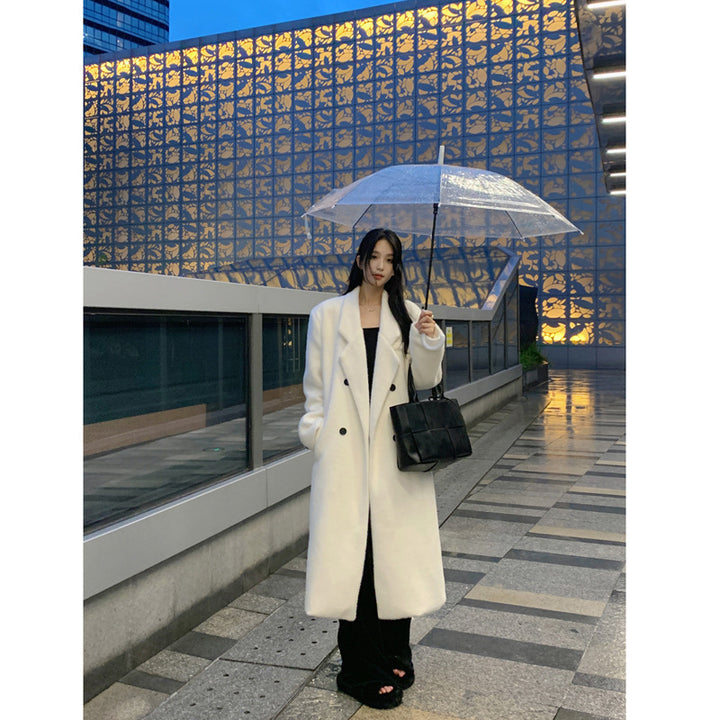 Damen Langer Teddy-Mantel im Oversize-Schnitt mit doppelreihiger Knopfleiste und breitem Revers Drune