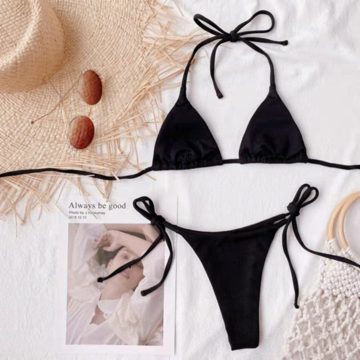 Damen Triangel-Bikini mit verstellbaren Bindebändern und Rippstrick Drune