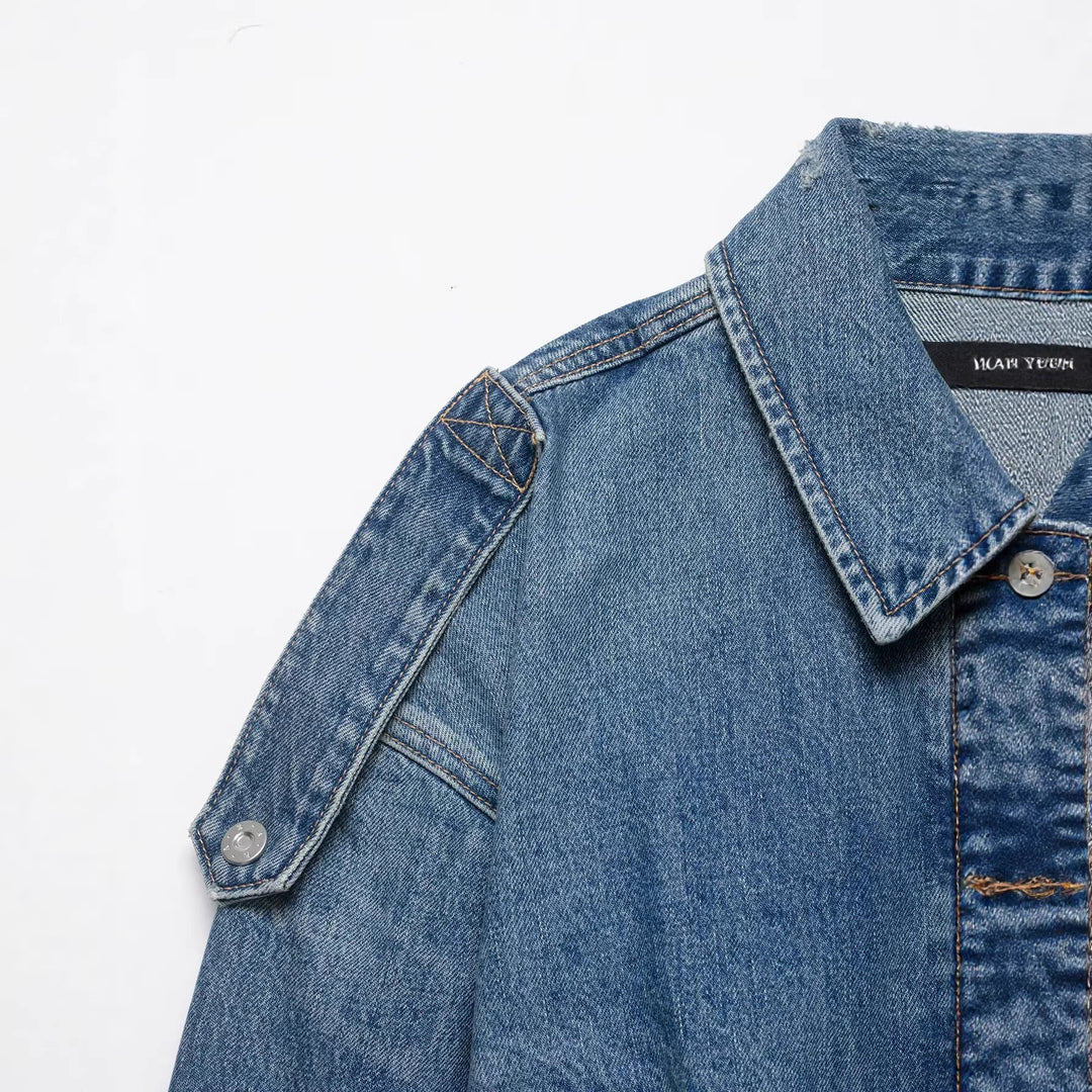 Damen Cropped Jeansjacke mit Epauletten, verdeckter Knopfleiste und Taillenriegel Drune
