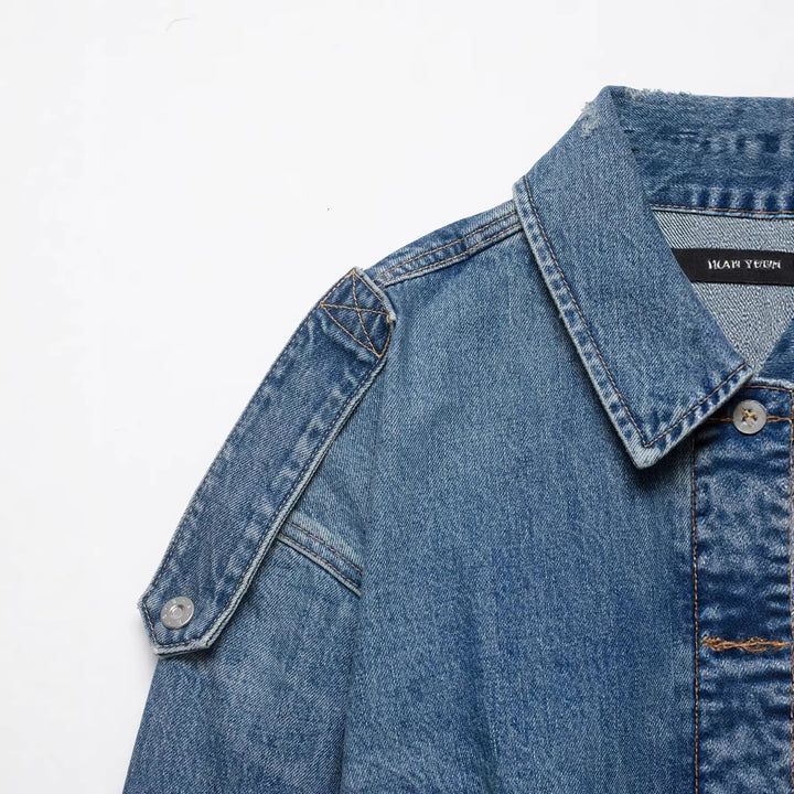Damen Cropped Jeansjacke mit Epauletten, verdeckter Knopfleiste und Taillenriegel Drune