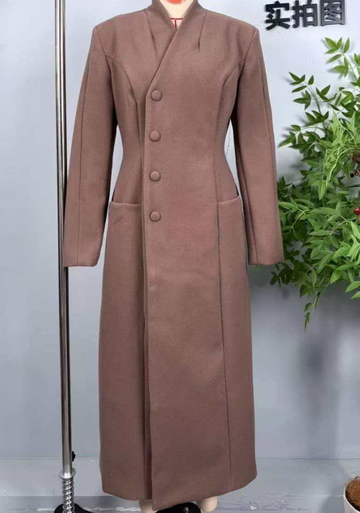 Damen 100+ langer taillierter Mantel mit Stehkragen, verdeckter Knopfleiste und aufgesetzten Taschen Drune
