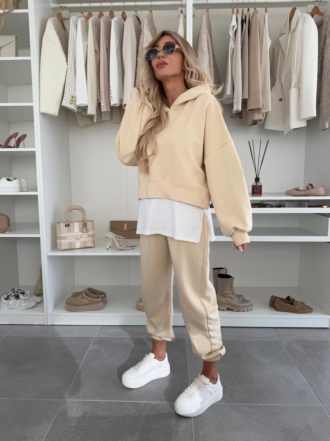 Damen Cropped-Hoodie-Lounge-Set mit asymmetrischem Saum, voluminösen Raglanärmeln und gekrempelter Jogginghose Drune