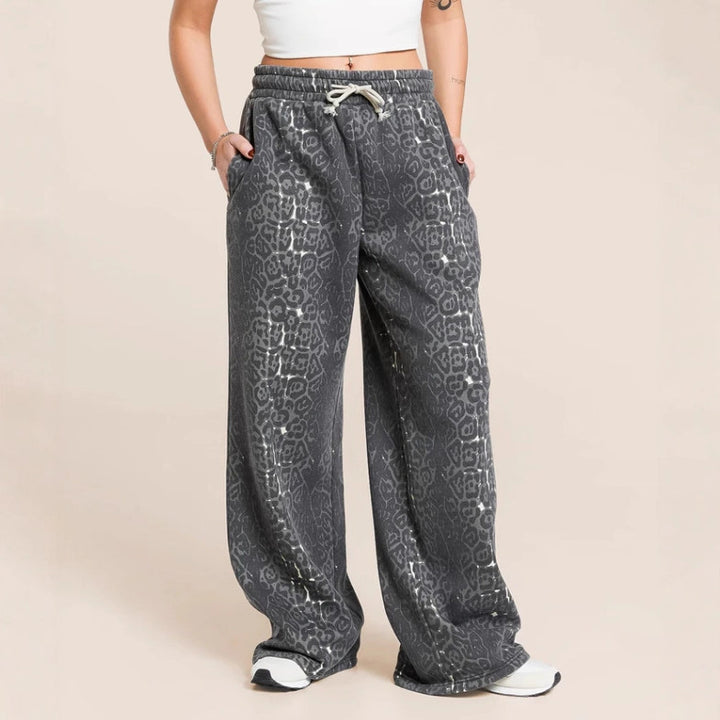 Damen nan zweiteiliges Freizeitset mit Oversize-Kapuzenpullover und weiter Komforthose aus angerautem Sweat mit Animal-Print Drune