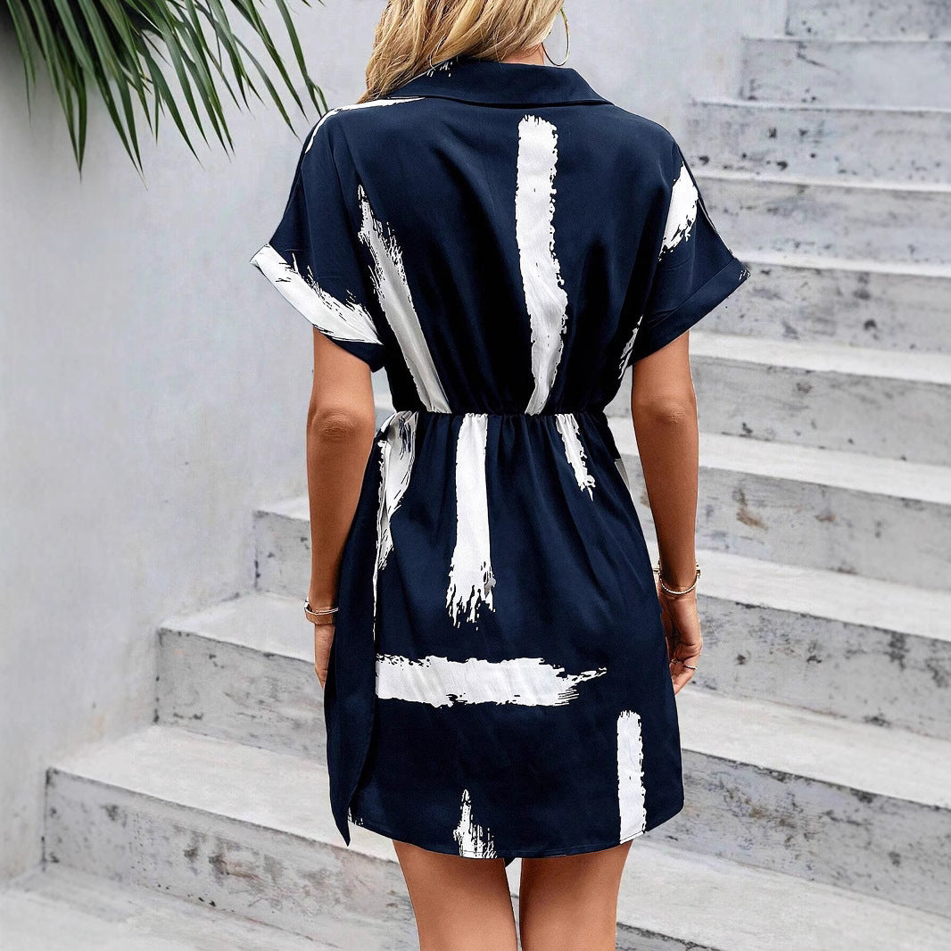Drune | Elegantes bedrucktes V-Ausschnitt-Kleid mit Schleife