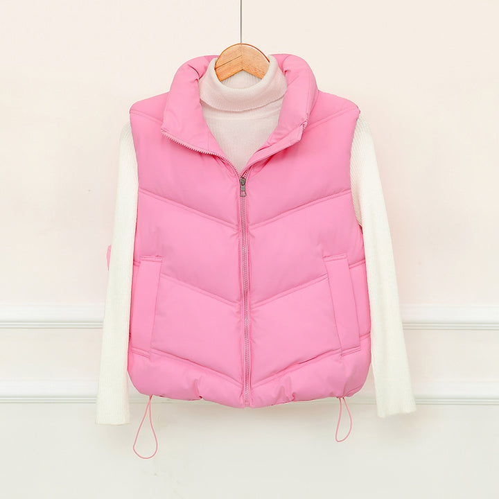 Damen Kurz geschnittene Puffer‑Steppweste mit V‑Quilt, hohem Stehkragen und Kordelzugsaum Drune