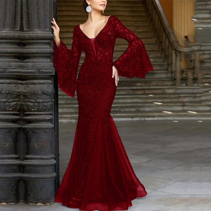 Drune | Spitzenbesticktes schwarzes Meerjungfrau Kleid Slim für den Abend