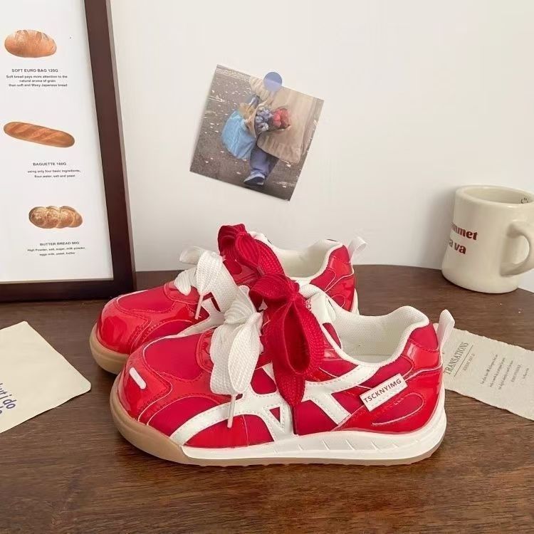 Damen Sportliche Sneakers mit verspielten Schnürdetails und modischem Obermaterial Drune