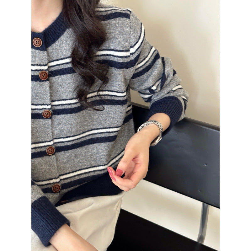 Damen modischer Knopf-Cardigan mit Streifenmuster Drune