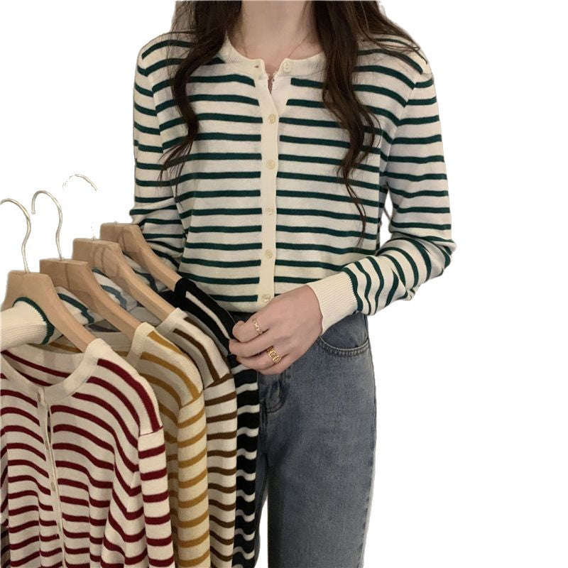 Damen Langärmliger Strickpullover mit Knopfverschluss Drune