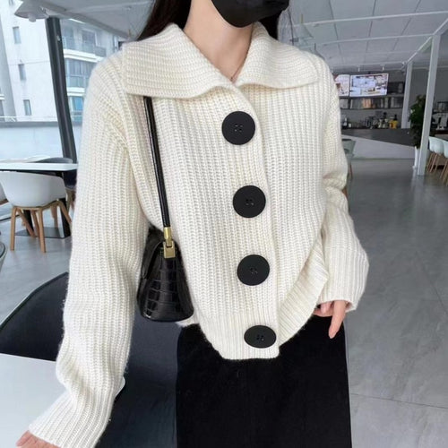 Damen Kuschelige Strickjacke mit breiten Knöpfen und klassischem Kragen Drune