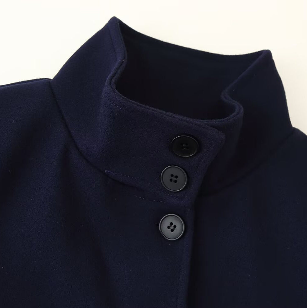Damen Kurze kastige Jacke mit Stehkragen und durchgehender Knopfleiste Drune