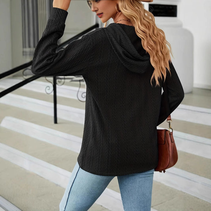 Damen lässiger Kapuzenpullover mit strukturiertem Gewebe und dekorativen Knopfdetails Drune