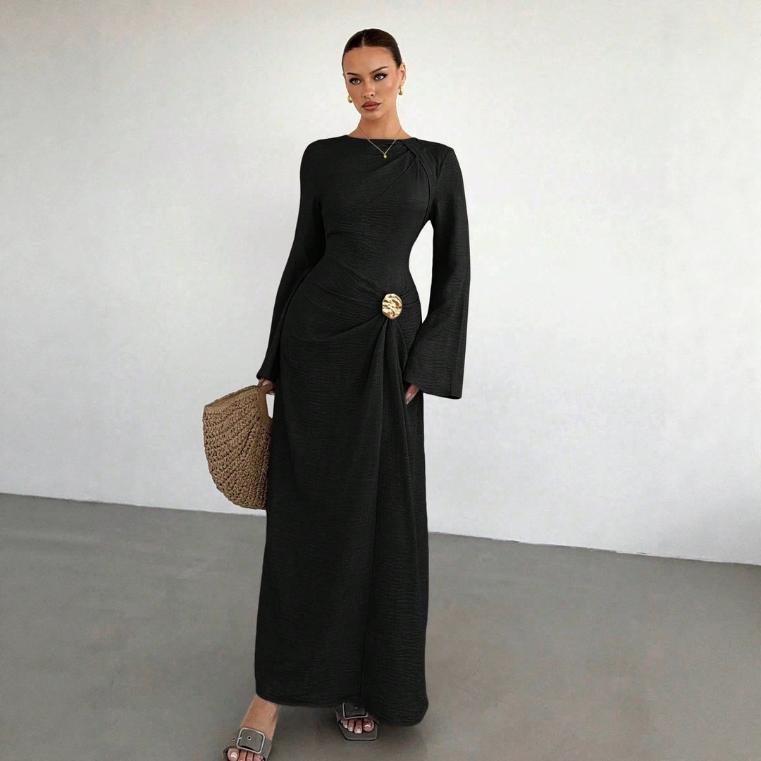 Damen Maxikleid mit Drapierter Taille, langen Glockenärmeln und Zierbrosche Drune