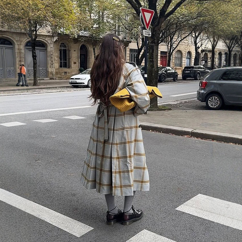 Damen langer kariierter Mantel im Trenchcoat-Stil mit doppelter Knopfleiste Drune