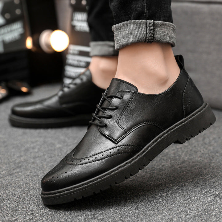 Herren Schnürschuhe mit klassischer Brogue-Zehenpartie und modischem Farbkontrast Drune