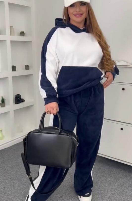 Damen kuscheliger Fleece-Sportanzug mit hohem Hals und seitlichen Streifen Drune