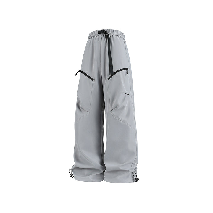 Herren Weite Technical‑Cargo‑Hose mit Tunnelzugbund, verstellbaren Beinabschlüssen und Reißverschlusstaschen Drune