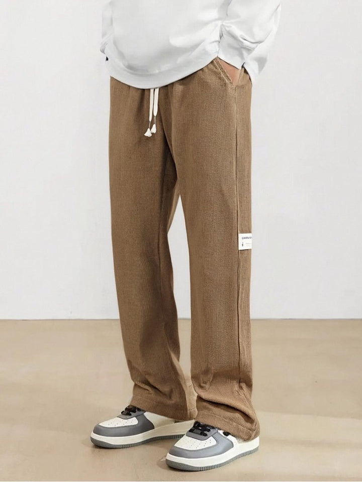 Herren Weite Cordhose im Relaxed-Fit mit Tunnelzug, geradem Bein & Label‑Patch Drune