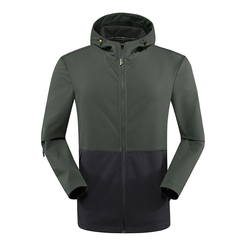Herren leichte Softshell‑Outdoorjacke mit Kapuze, windabweisender Front und funktionalen Taschen Drune