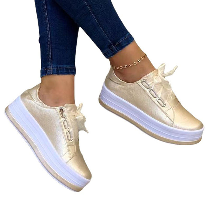 Damen Plateau-Sneaker mit strukturiertem Kunstleder-Obermaterial und extrahoher Gummiplattform Drune
