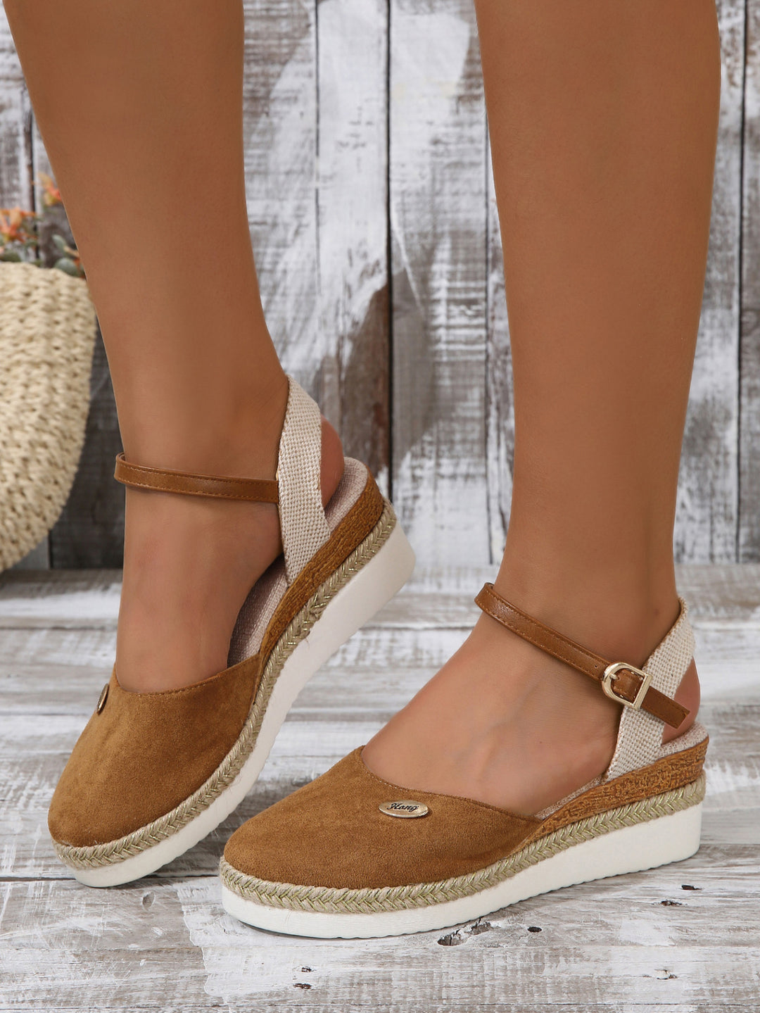 Damen Wedge-Pantoletten mit elastischen Riemen und komfortabler Fußbettgestaltung Drune