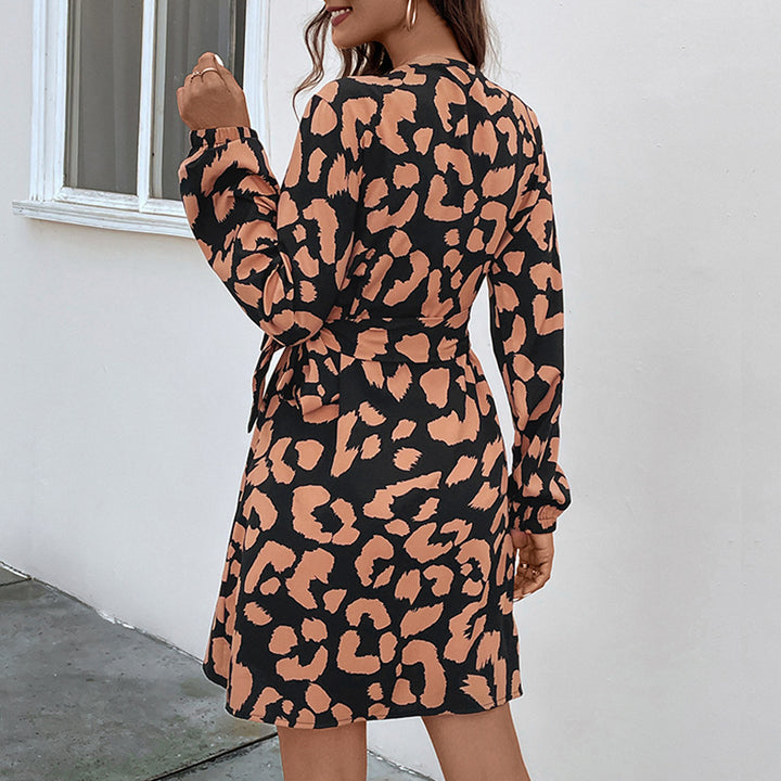 Damen Wickelkleid mit Leo-Muster Drune