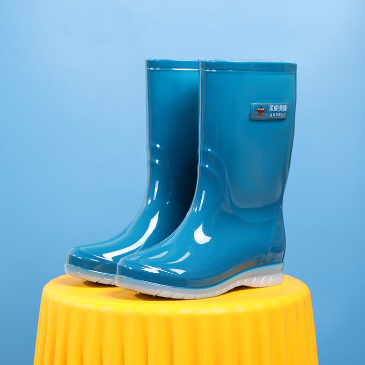 Damen Mittelhohe wasserdichte Gummistiefelette mit glänzender PVC‑Optik und rutschfester Sohle Drune