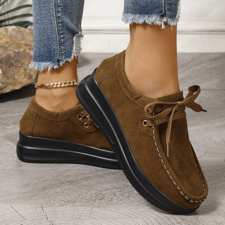Damen Keilsneaker im Mokassinstil mit Veloursoptik und gepolsterter Komfortsohle Drune