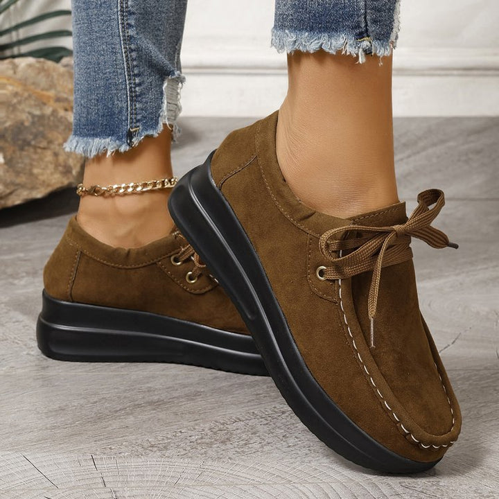 Damen Keilsneaker im Mokassinstil mit Veloursoptik und gepolsterter Komfortsohle Drune