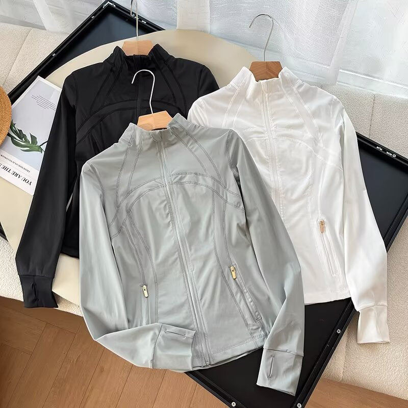 Damen Sportliche Laufjacke mit hohem Kragen und atmungsaktivem Material Drune