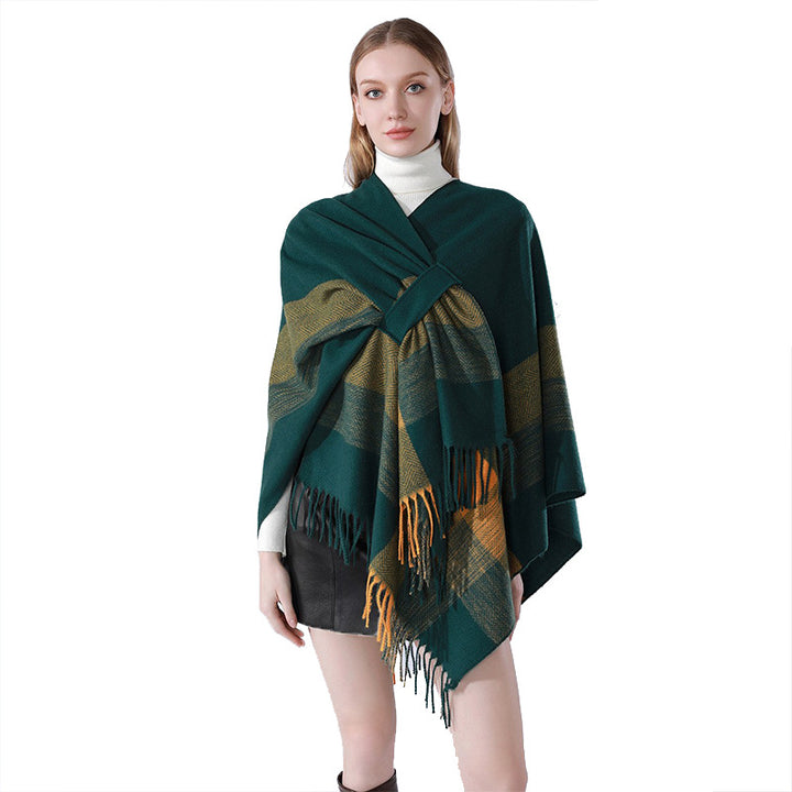 Damen Capeponcho aus Wollmix mit Ärmelschlitzen, offener Front und Fransenabschluss Drune