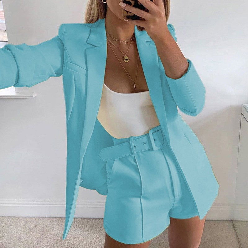 Damen Zweiteiliges maßgeschneidertes Blazer‑Set mit hochtaillierten Shorts und Gürtel Drune