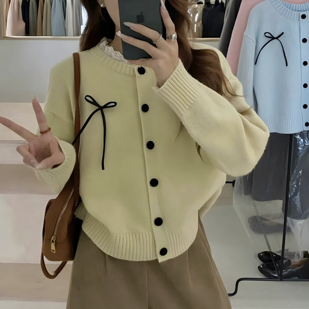 Damen bequeme Strickjacke mit dekorativen Knöpfen und Schleifenakzenten Drune