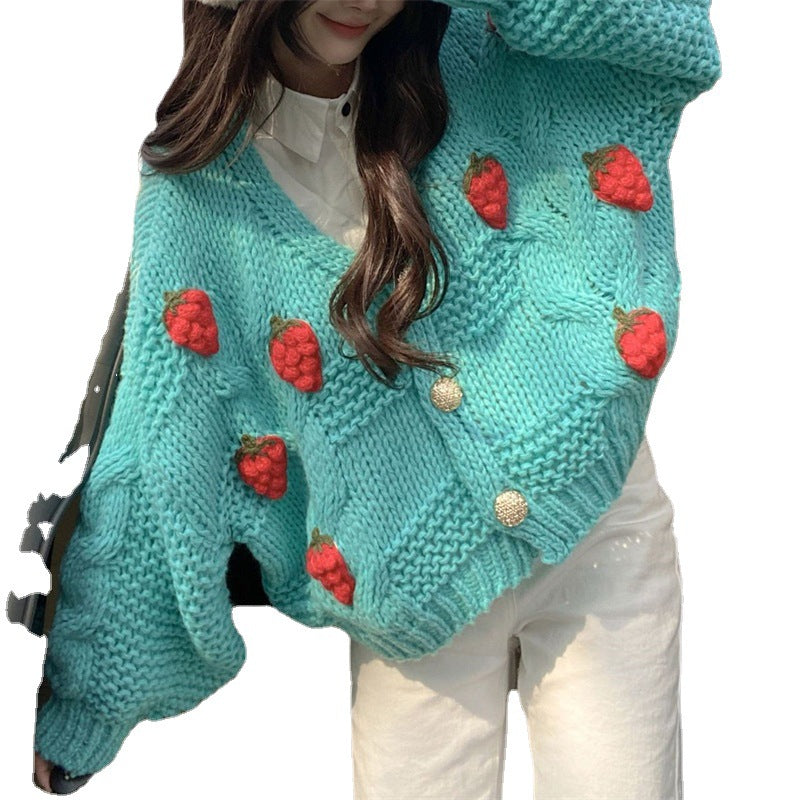 Damen Grobstrickjacke mit liebevollen Blumenapplikationen und goldenen Knöpfen Drune