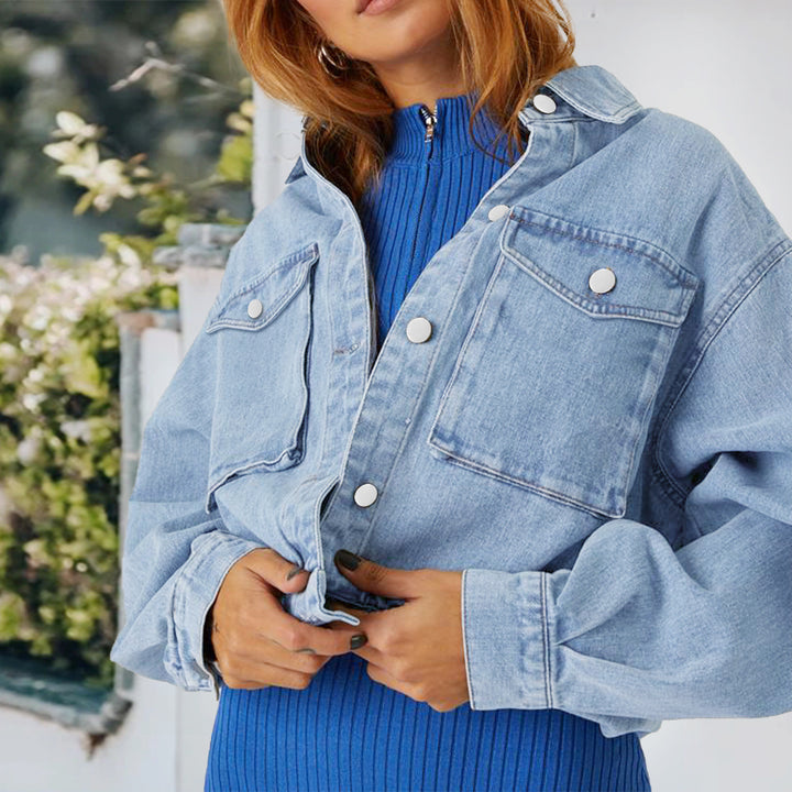 Damen Cropped Oversize-Denimjacke mit Druckknopf-Front und aufgesetzten Brusttaschen Drune