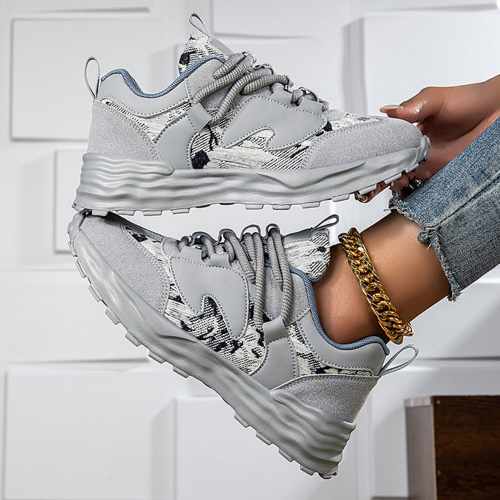 Damen Modischer Plateau‑Sneaker mit Jacquard‑Strick, Velours‑Overlays und profiliertem Wellen‑Sohlendesign Drune