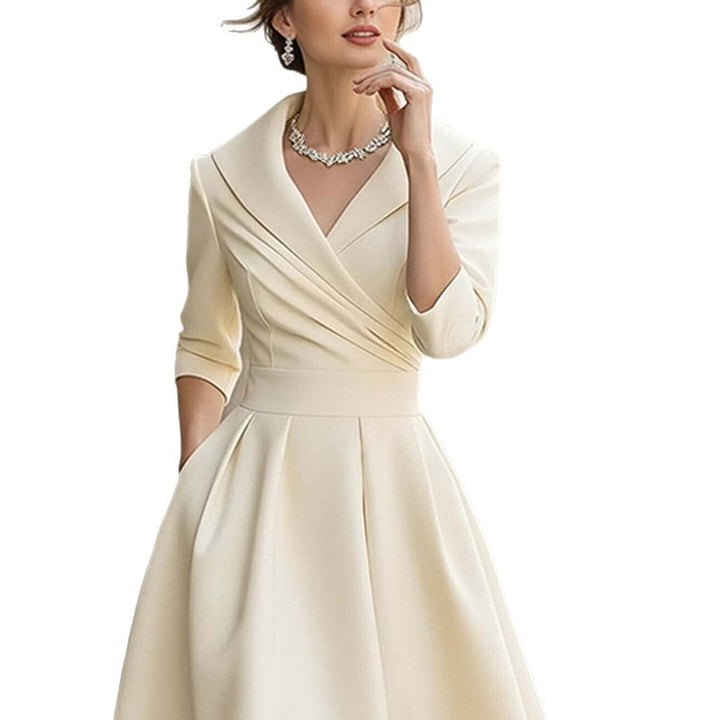 Damen Midikleid mit elegantem Wickelausschnitt und Raffung Drune