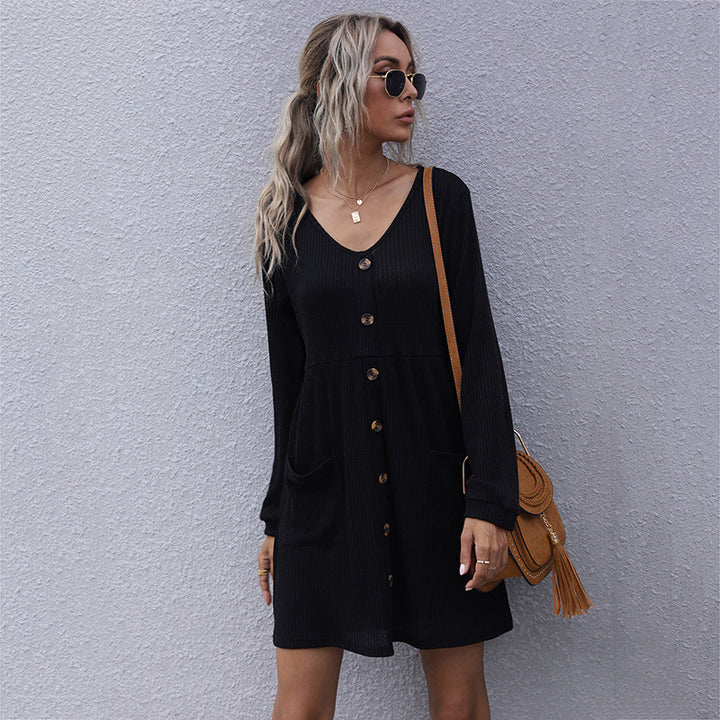 Damen Strick-Kurzkleid mit V‑Ausschnitt, Knopfleiste und Eingrifftaschen Drune