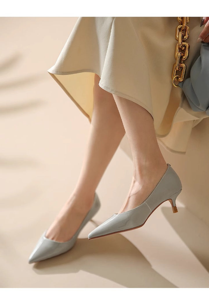 Damen Spitz zulaufende Lack-Pumps mit niedrigem Kittenabsatz Drune